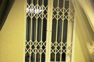 Раздвижные решетки на двери и окна, перегородки  Город Ростов-на-Дону